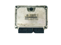 Ohjausyksikkö 045906019C 0281010697 VW Bosch 33949