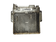 Ohjausyksikkö 7700105560 7700103915 7700107197 Renault Magneti Marelli 19717