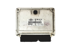 Ohjausyksikkö 038906019BK 0281010305 VW Bosch 30207