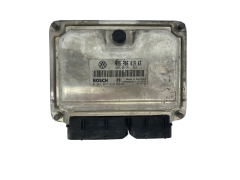Ohjausyksikkö Seat Skoda 038906019KT 0281011219 Bosch 52004