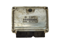 Ohjausyksikkö 045906019C 0281010697 VW Bosch 14403