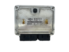 Ohjausyksikkö 038906019GS 0281010940 VW Audi Bosch 52670