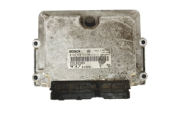 Ohjausyksikkö 55185365 0281010332 Alfa Romeo 18338