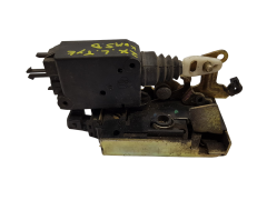 Oven lukitusmekanismi Vasen Taka 96056005 Citroen ZX Kiekert 11160