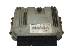 Ohjausyksikkö 0281015798 237100055R 237100870R Renault Bosch 68118