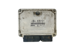 Ohjausyksikkö VW 038906019HJ 0281010977 Bosch 47696