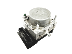 Abs-pumppu 0265801018 476604621R Sandero Logan Dacia 33641