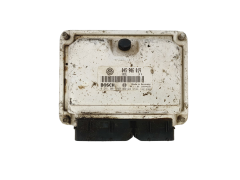 Ohjausyksikkö 045906019 0281001940 VW Bosch 37049
