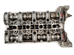 Sylinterikansi Mercedes-Benz R1110162101 2.2 16V 111961