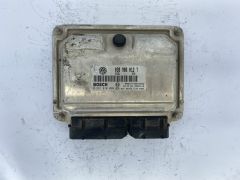 Ohjausyksikkö 038906012T 0281010060 Volkswagen Bosch 51802