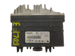 Ohjausyksikkö 0261203647/648 032906026G VW Bosch 1107