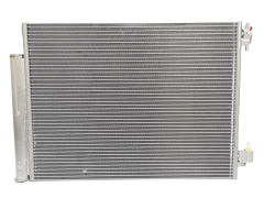 Ilmastointikondensaattori Dacia Dokker Duster 921006843R Valeo Uusi Alkuperäinen