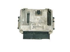 Ohjausyksikkö 51806557 0281012882 Alfa Romeo Bosch 33501