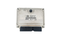 Ohjausyksikkö 038906019EK 0281010667 VW Bosch