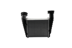 Välijäähdytin 3B0145805D 11450144001 VW Skoda Vika
