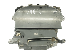 Nopeusmittari Toyota Yaris 83800-52120 457300-0147 40601