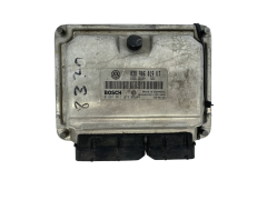 Ohjausyksikkö Seat Skoda 038906019KT 0281011219 Bosch 52441