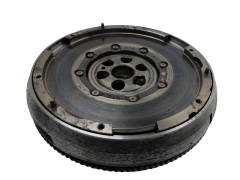 Vauhtipyörä Citroen Peugeot 9659269480 330000242 0532Q4 1.6 HDI
