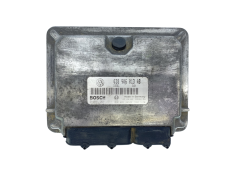 Ohjausyksikkö 038906013AB 0281001911 Seat Bosch 63636