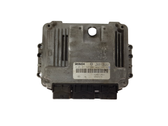 Ohjausyksikkö 0281011549 8200310863 8200370779 Renault Bosch 18549
