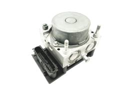 Abs-pumppu Clio 3 Renault 0265800559 8200747140 Bosch 45553