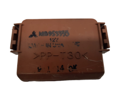 Ohjausyksikön moduuli BSI Mitsubishi MB953355 20277