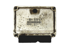 Ohjausyksikkö 038906012FB 0281010651 VW Bosch 17234