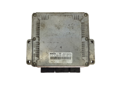 Ohjausyksikkö 0281011325 8200309318 8200309329 Renault Bosch 17217