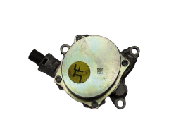 Alipainepumppu 146500021R 2.0 dCi Renault Opel Nissan 18 000km
