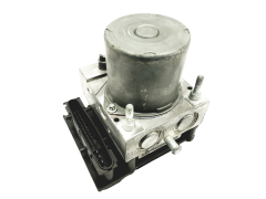 Abs-pumppu Renault Clio 3 8201128481 0265950377 Bosch 39038