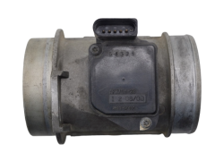 Ilmavirran mittari 059906461D AFH70M-28 VW Audi Skoda