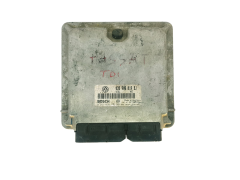 Ohjausyksikkö 038906019BJ 0281010176 Volkswagen Bosch 33269