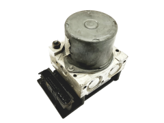 Abs-pumppu Renault Megane 2 Scenic 2 0265800300 8200038695 Bosch