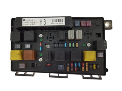 Moduuli 13206754 5DK008668-38 HB Opel GM 2447