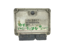 Ohjausyksikkö 038906019FE 0281010744 VW Bosch