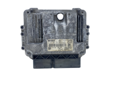 Ohjausyksikkö Opel 0281011943 55556829 8973785712 Bosch GM Isuzu 50693