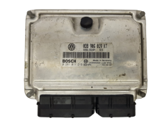 Ohjausyksikkö Seat Skoda 038906019KT 0281011219 Bosch