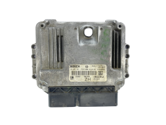 Ohjausyksikkö 0281011943 55556829 8973785710 Opel Bosch 63573