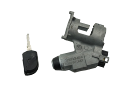 Virtalukko VW Passat Polo Golf 357905851D VWLK101 1469