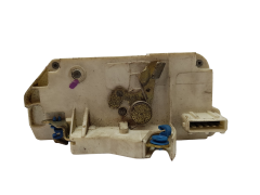 Oven lukitusmekanismi Oikea Taka 913859 Citroen Xantia 2 Kiekert 11097