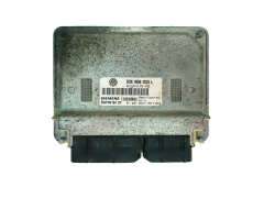 Ohjausyksikkö 03E906033L 5WP40194 07 VW Siemens 32618