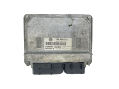 Ohjausyksikkö 03E906033L 5WP40194 05 VW Siemens 63859