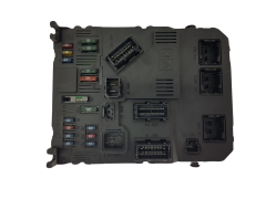 Ohjausyksikkö BSI E02-00 9646777380 S118085210G PSA Siemens 1712