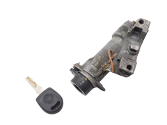 Virtalukko VW Polo 4B0905851C 4B0905849 1377