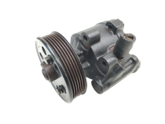 Ohjaustehostimen Pumppu 7700840106 7700840801 7700105710 Delphi 1.9 D DTI