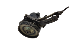 Ohjaustehostimen Pumppu 26014539 7846075 7700795295 Renault 21 1.9D