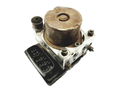 Abs-pumppu Toyota Yaris 89541-52110 44510-52220 Sumitomo 38819