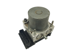 Abs-pumppu Fiat Grande Punto 55700423 0265800421 0265231535 Bosch 62351
