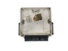 Ohjausyksikkö 0281010819 8200039569 8200166362 Fiat Renault Bosch 39385