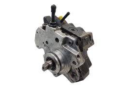 Ruiskutuspumppu Bosch 22100-33030 1.4D Mini Toyota